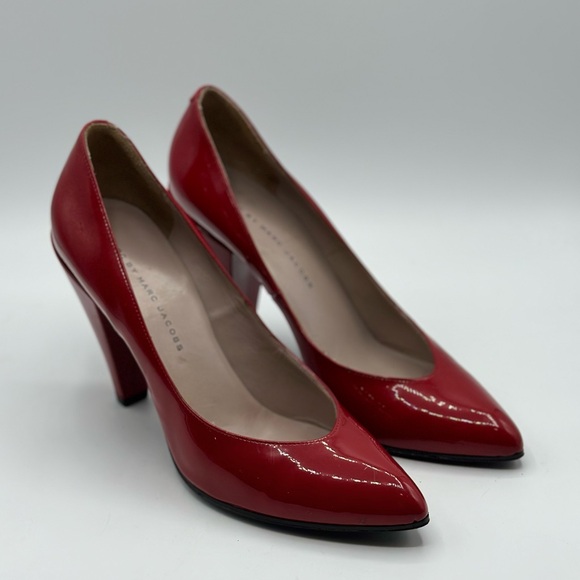 Marc by Marc Jacobs Red Patent Leather Classic High Heel Shoes Size 38 - Picture 1 of 8